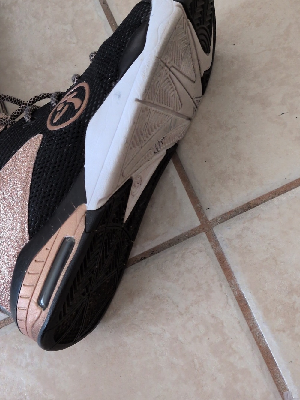 Zumba Air Shimmer Black & Rose Gold Sneakers Size 10 - Picture 7 of 8